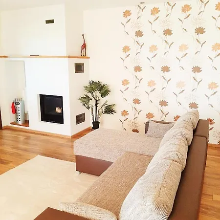 Villa Modern House Near River Danube Komarno