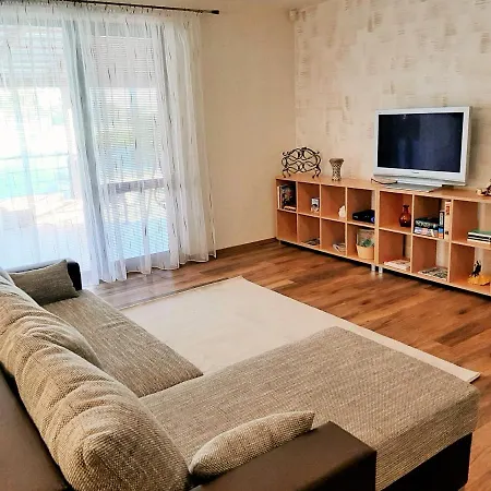 Villa Modern House Near River Danube Komarno
